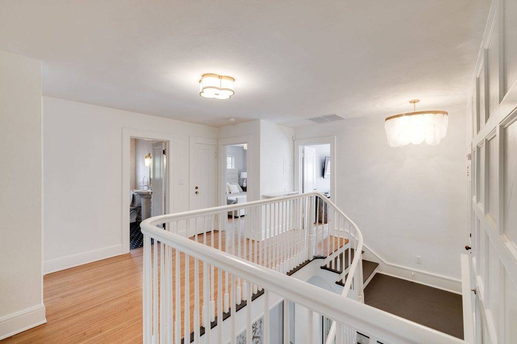 Main Villa - Upstairs overnight accommodations