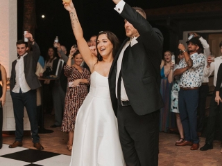 Outdoor Wedding Reception toasts