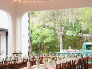 Outdoor reception seating