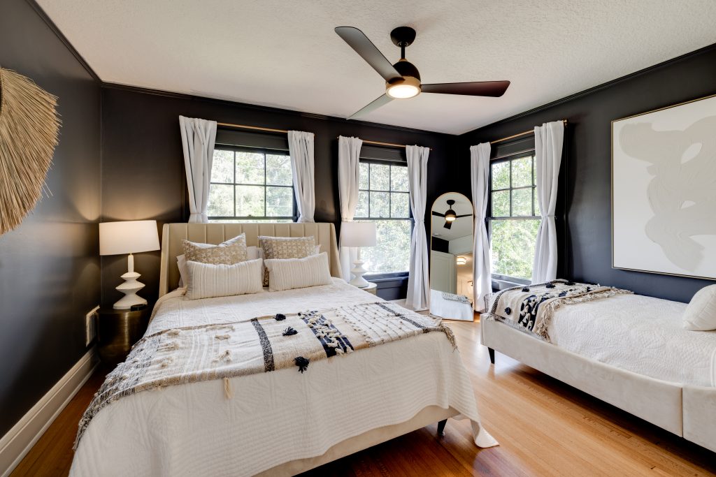 Bedroom with queen and twin bed